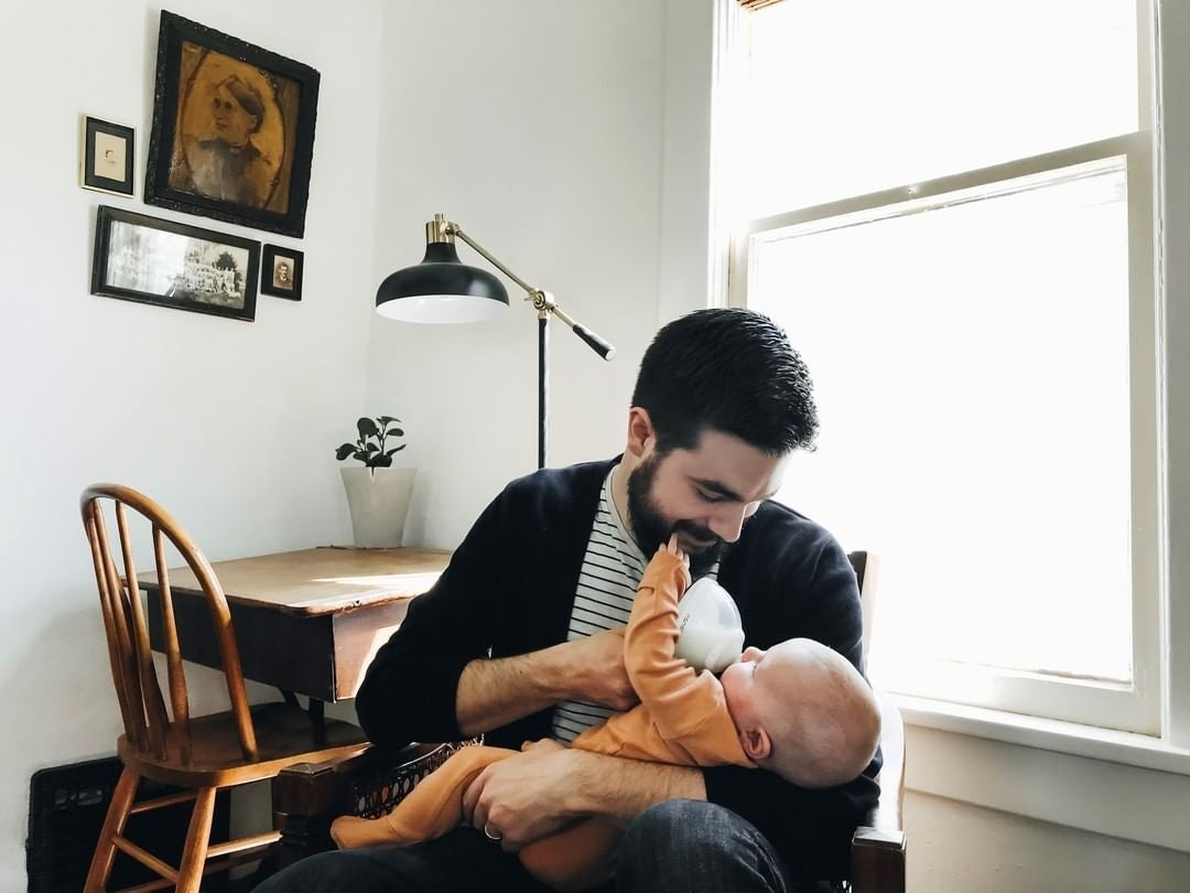 Tenang Moms, Ayah Juga Bisa Berperan Dalam Pemenuhan Nutrisi Si Kecil!